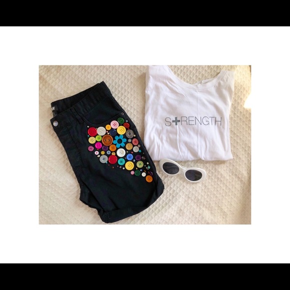 Button Up Shorts - Picture 3 of 4